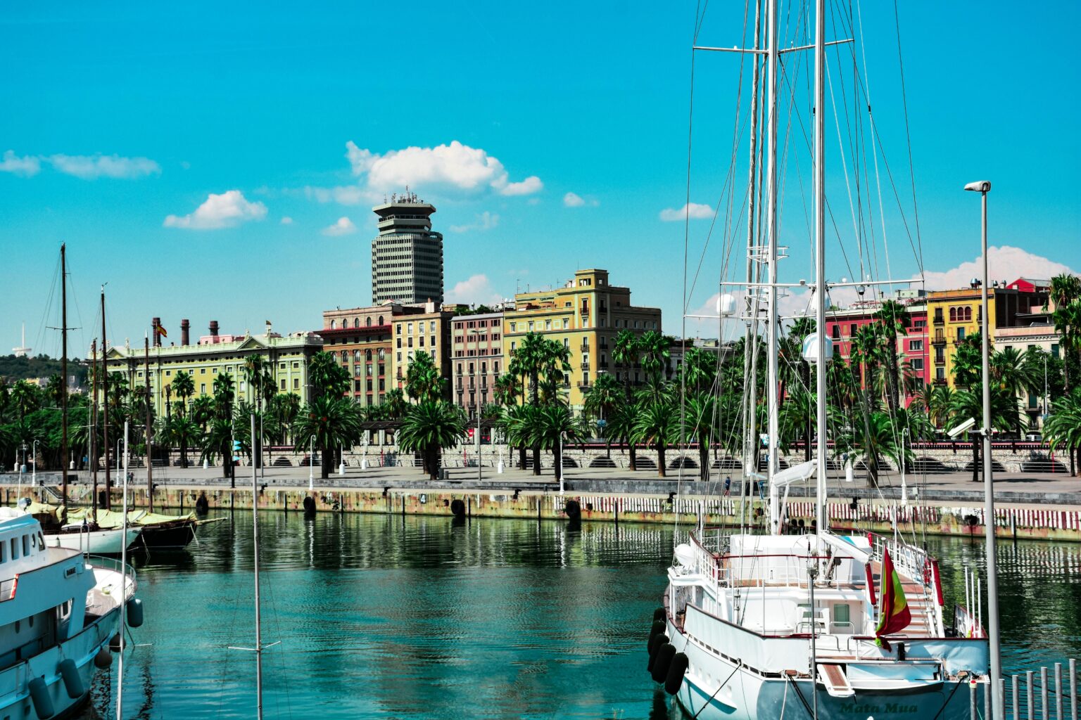 alquilar un barco en barcelona